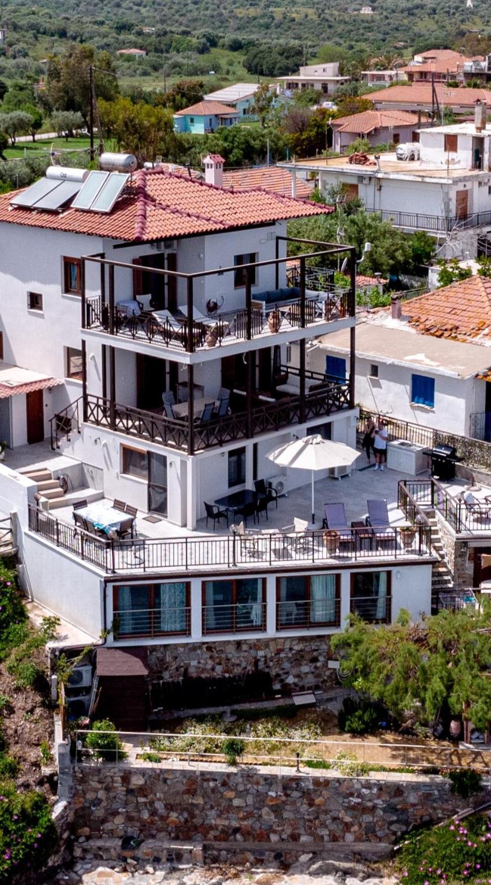 Villa Chara Amoliani Exteriör bild